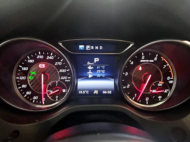 MERCEDES-BENZ GLA 45 AMG 4m