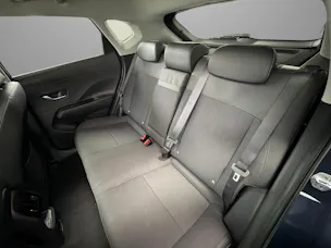 HYUNDAI Kona 65 kWh Electric Amplia + roues d’hiver gratuit
