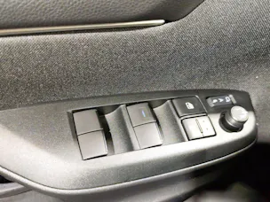 Toyota Yaris 1.5 VVT-i HSD Trend