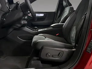 VOLVO XC40 1.5 T5 PiH Ultimate Dark