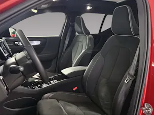VOLVO XC40 1.5 T5 PiH Ultimate Dark