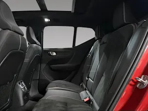VOLVO XC40 1.5 T5 PiH Ultimate Dark