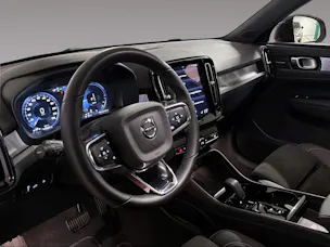 VOLVO XC40 1.5 T5 PiH Ultimate Dark