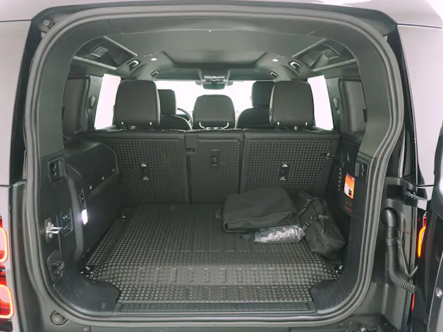Land Rover Defender 2.0 P400e X-Dynamic SE