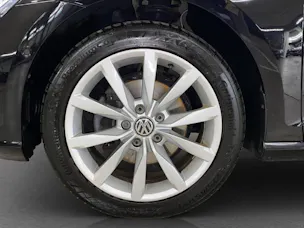 VW Golf VII Variant 2.0 TDI Highline DSG 4m
