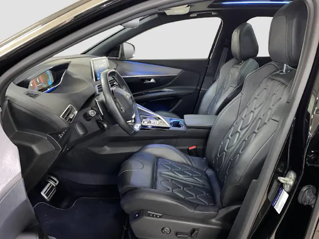 PEUGEOT 3008 1.6 Plug-in Hybrid4 GT