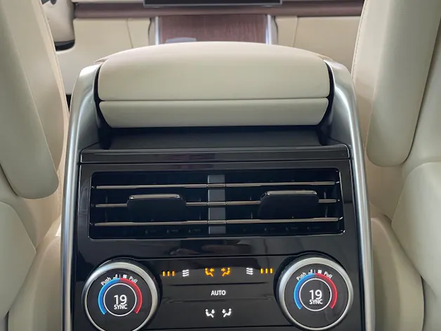 Land Rover Range Rover 3.0 I6 P460e HSE