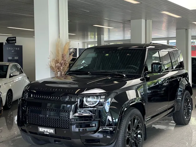 Land Rover Defender 110 4.4 V8 Octa Black