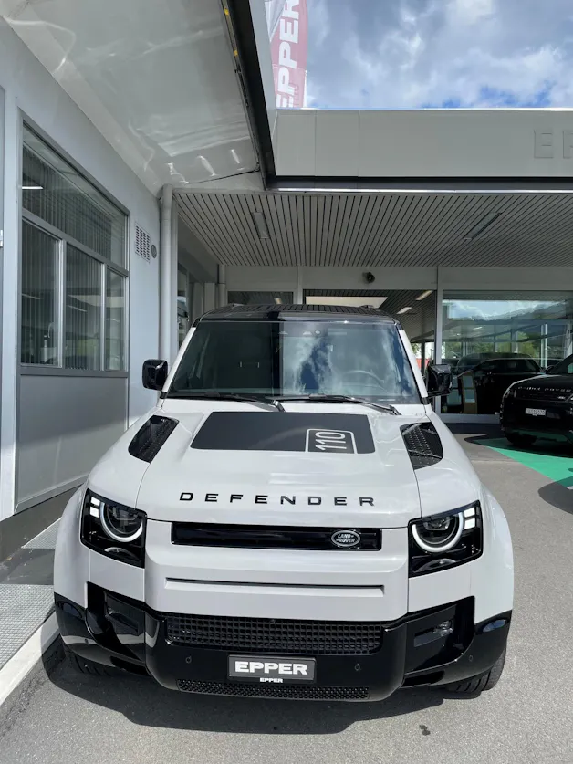 Land Rover Defender 110 3.0 D I6 D350 X-Dynamic SE