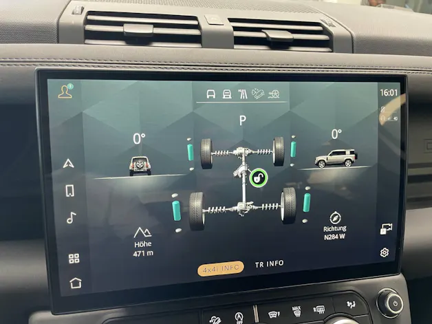 Land Rover Defender 110 3.0 D I6 D350 X-Dynamic SE