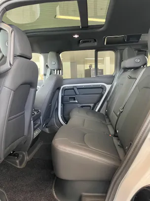 Land Rover Defender 110 3.0 D I6 D350 X-Dynamic SE