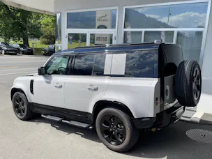 Land Rover Defender 110 3.0 D I6 D350 X-Dynamic SE