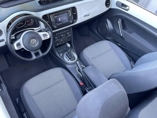 VW Beetle Cabriolet 1.2 TSI BlueMT Design DSG