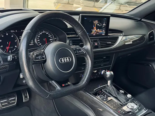 AUDI RS6 Avant 4.0 TFSI V8 quattro Tiptronic