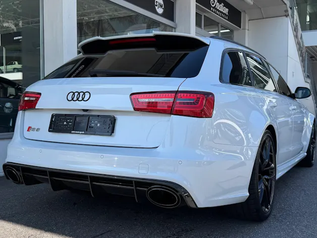 AUDI RS6 Avant 4.0 TFSI V8 quattro Tiptronic