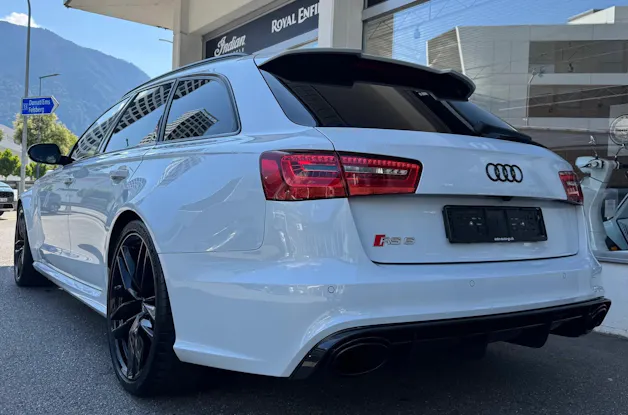 AUDI RS6 Avant 4.0 TFSI V8 quattro Tiptronic