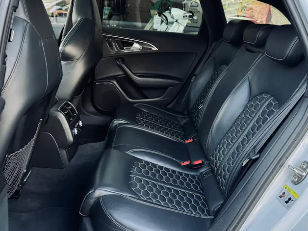 AUDI RS6 Avant 4.0 TFSI V8 quattro Tiptronic