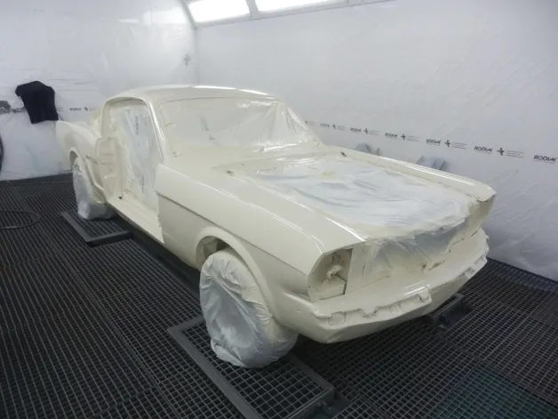 FORD Mustang V8 Fastback 302