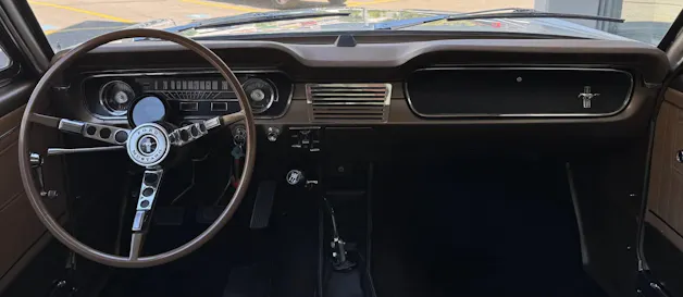 FORD Mustang V8 Fastback 302