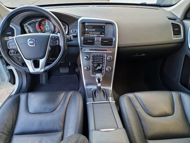 VOLVO XC60 2.4 D4 Summum AWD
