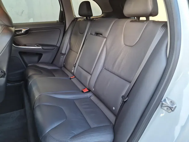 VOLVO XC60 2.4 D4 Summum AWD