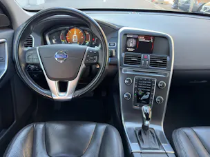 VOLVO XC60 2.4 D4 Summum AWD