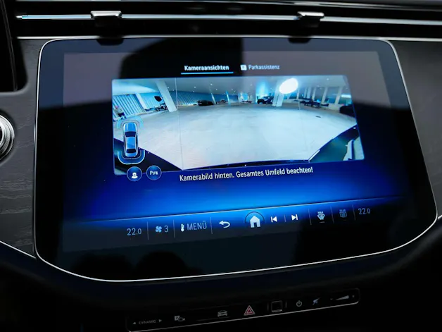 MERCEDES-BENZ E 220 d AMG Line 9G-Tronic "21" Felgen*Werksgarantie*Panorama*Lenkradheizung*
