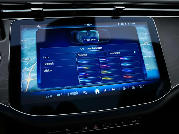 MERCEDES-BENZ E 220 d AMG Line 9G-Tronic "21" Felgen*Werksgarantie*Panorama*Lenkradheizung*
