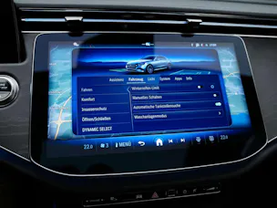 MERCEDES-BENZ E 220 d AMG Line 9G-Tronic "21" Felgen*Werksgarantie*Panorama*Lenkradheizung*