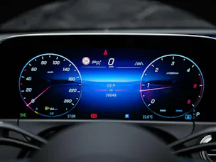 MERCEDES-BENZ E 220 d AMG Line 9G-Tronic "21" Felgen*Werksgarantie*Panorama*Lenkradheizung*