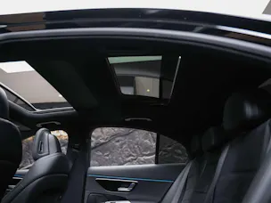 MERCEDES-BENZ E 220 d AMG Line 9G-Tronic "21" Felgen*Werksgarantie*Panorama*Lenkradheizung*