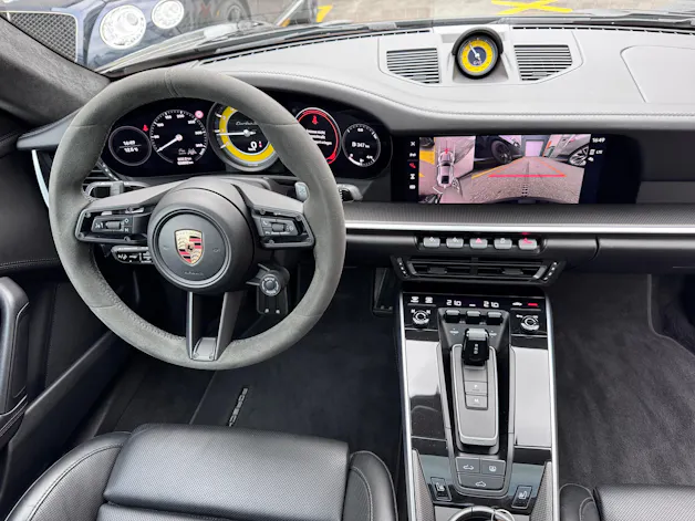 PORSCHE 911 Turbo S PDK