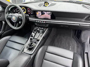 PORSCHE 911 Turbo S PDK