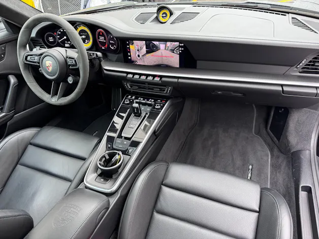 PORSCHE 911 Turbo S PDK