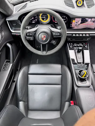 PORSCHE 911 Turbo S PDK