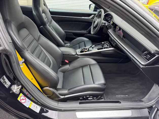PORSCHE 911 Turbo S PDK