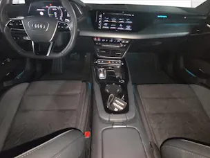 AUDI e-tron GT quattro