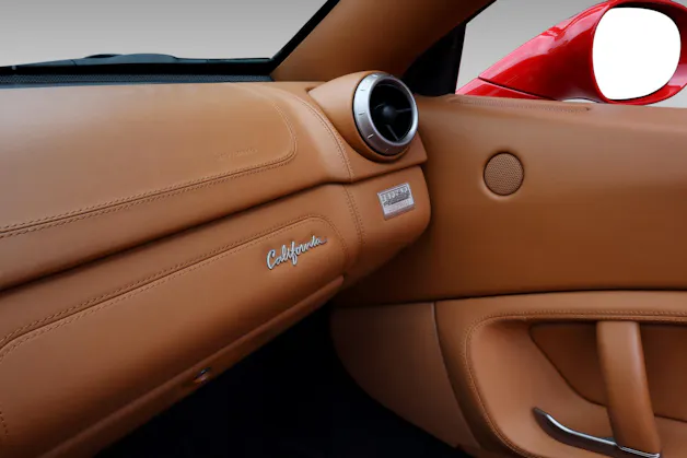 FERRARI California 4.3 V8