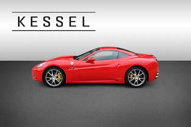 FERRARI California 4.3 V8