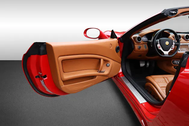 FERRARI California 4.3 V8