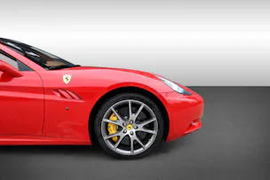 FERRARI California 4.3 V8