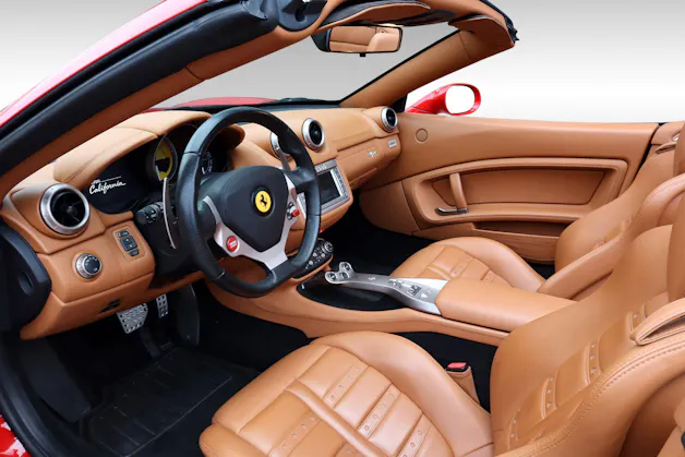 FERRARI California 4.3 V8