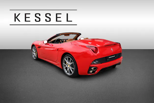 FERRARI California 4.3 V8