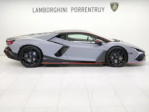 Lamborghini Revuelto HPEV