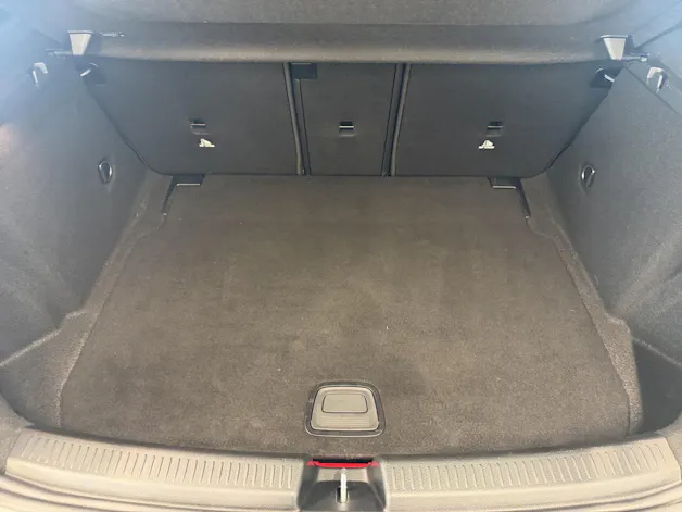 MERCEDES-BENZ A 250 AMG Line