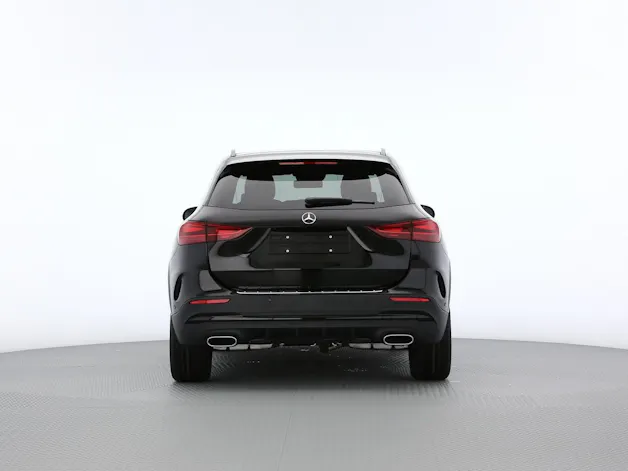 MERCEDES-BENZ GLA 200 7G-DCT