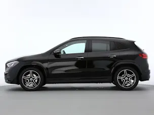 MERCEDES-BENZ GLA 200 7G-DCT