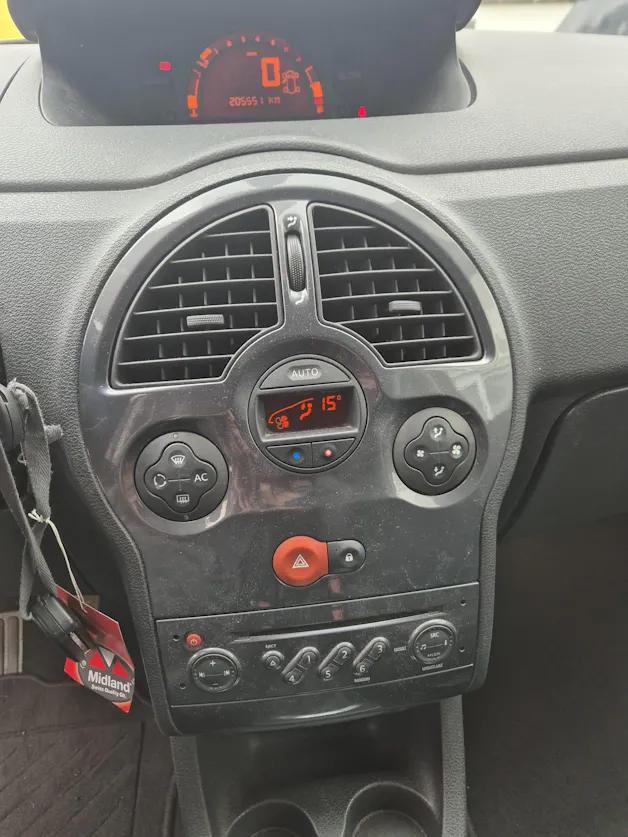 RENAULT Modus 1.2 16V T Dynamique