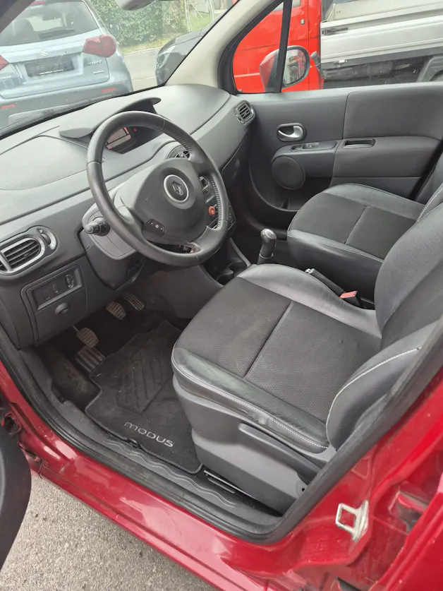 RENAULT Modus 1.2 16V T Dynamique