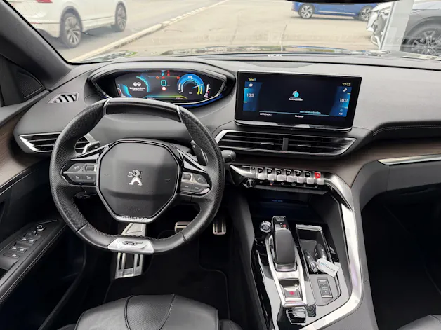 PEUGEOT 3008 300e Hybrid4 GT EAT8